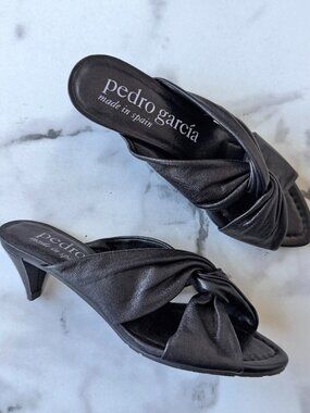 Pedro Garcia Black Leather Twist Strap Mule Heels Size 36.5